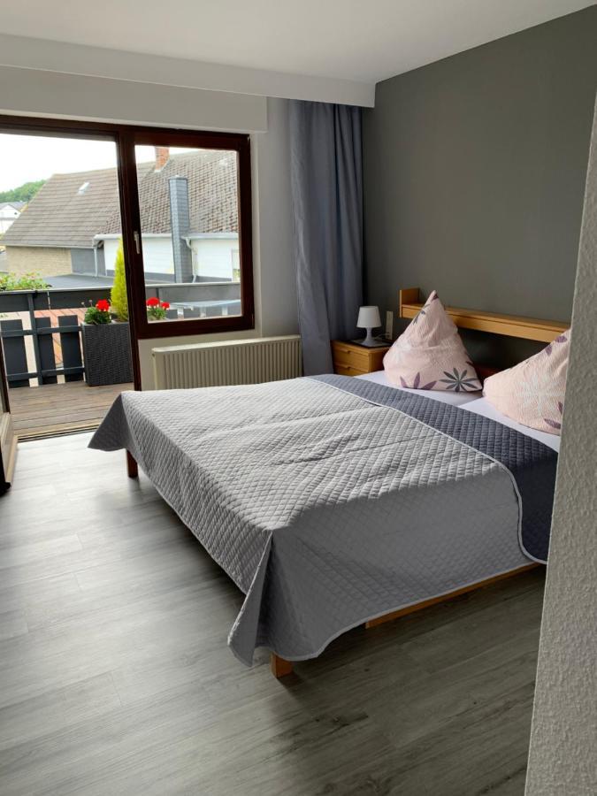 Vina Am Ring Bed & Breakfast Mannebach  Luaran gambar