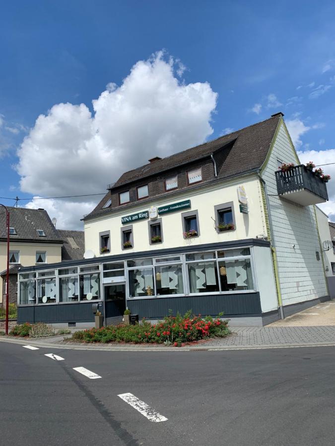Vina Am Ring Bed & Breakfast Mannebach  Luaran gambar