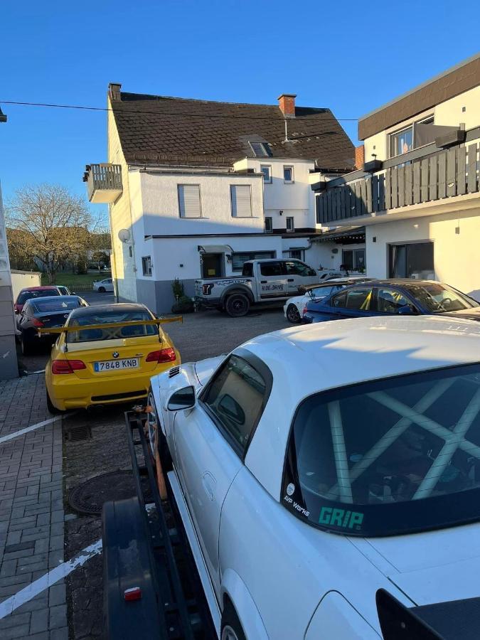 Vina Am Ring Bed & Breakfast Mannebach  Luaran gambar