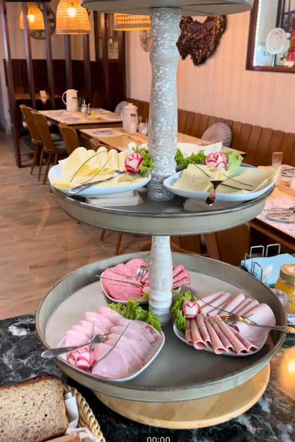 Vina Am Ring Bed & Breakfast Mannebach  Luaran gambar
