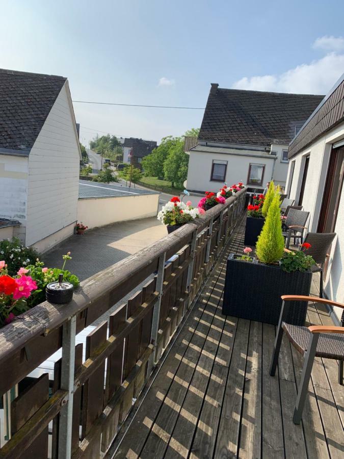 Vina Am Ring Bed & Breakfast Mannebach  Luaran gambar