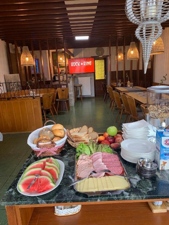 Vina Am Ring Bed & Breakfast Mannebach  Luaran gambar